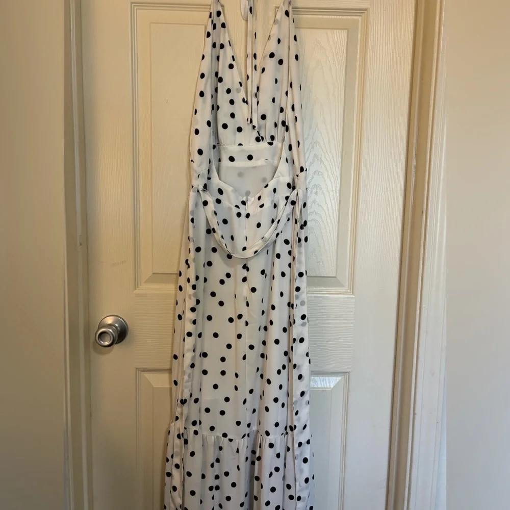 VICI Polka Dot Dress – white maxi dress wedding Payce Halter Kentucky Derby - Picture 4 of 10